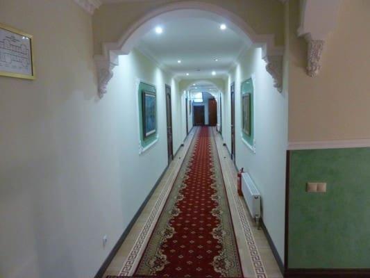 Maetok Country Club Hotel Petrove ภายนอก รูปภาพ